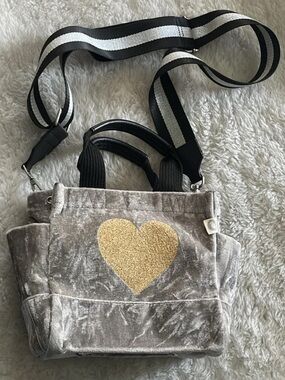 Koala Kanvas Mini Luxe North South: Grey Crushed Velvet with gold glitter heart